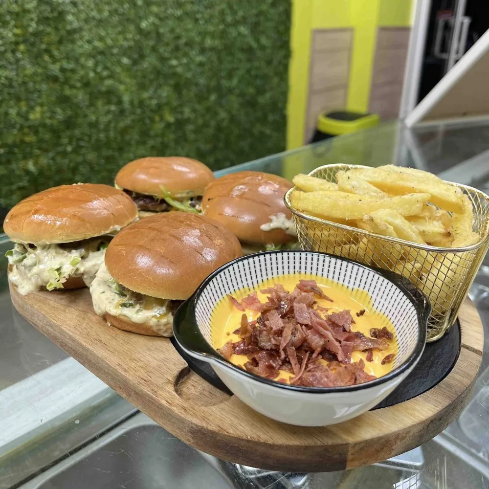 Телешки бокс